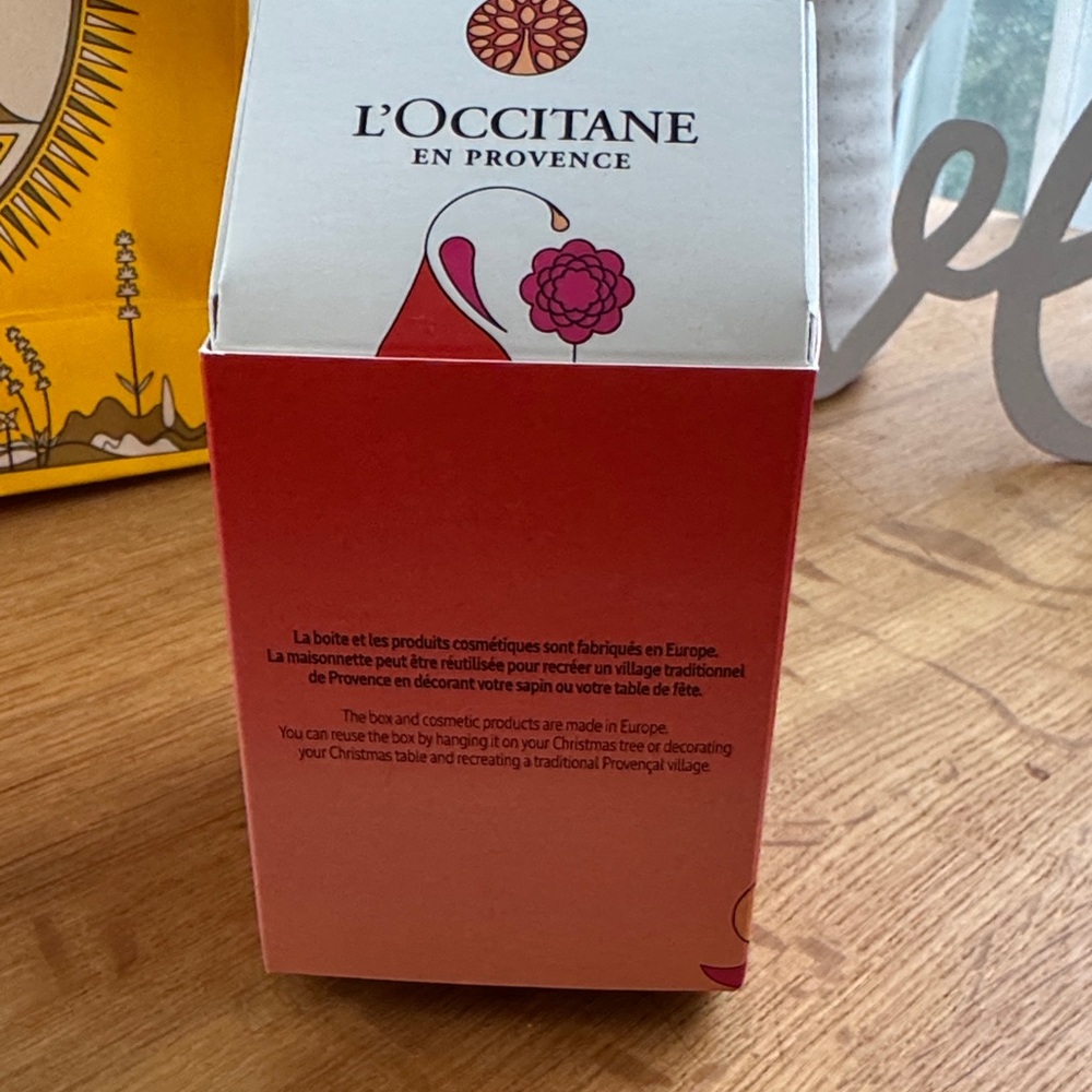 L'OCCITANE Cherry Blossom Trio Set - Pink & Silver - Picture 4 of 9